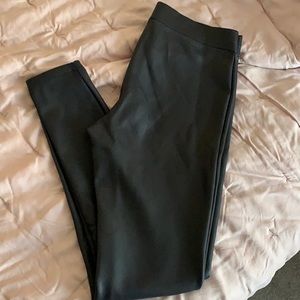 Woman’s Express Leather-Like Leggings Sz S